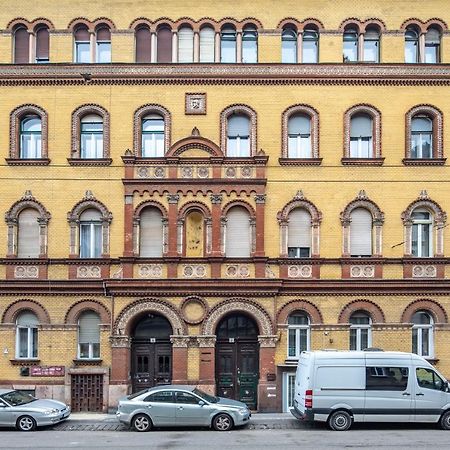 Cozy & Central Apartment With 2-Bedroom Budapesta Exterior foto