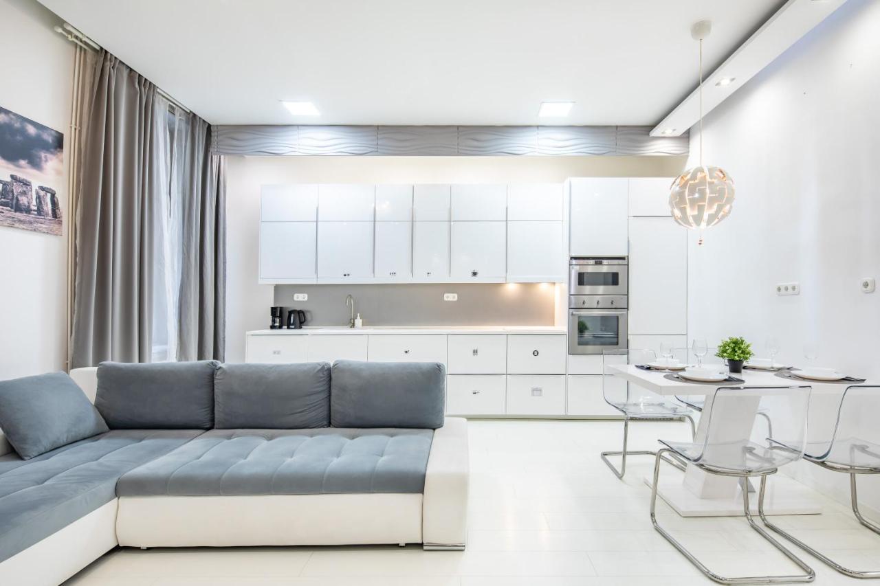Cozy & Central Apartment With 2-Bedroom Budapesta Exterior foto